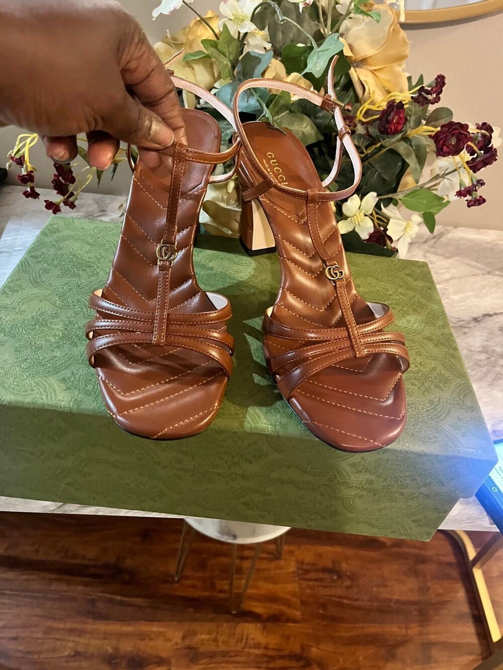GG. Gucci Mermont T-strap leather sandals
